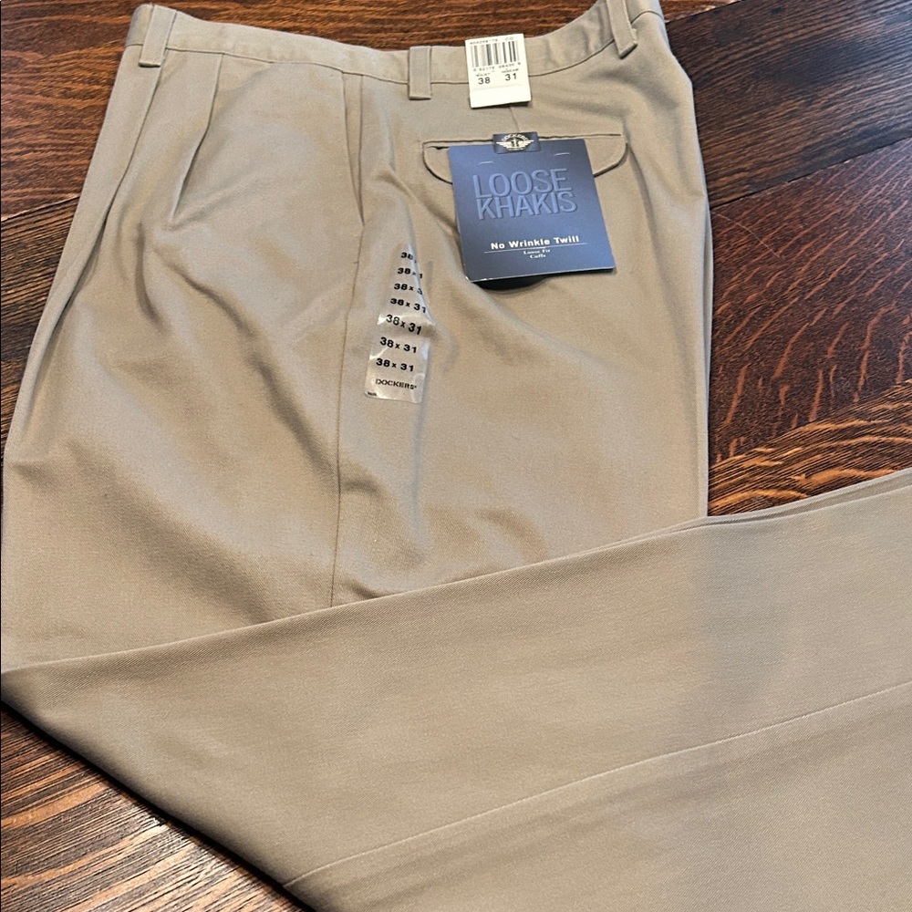 Dockers Men's Loose Khakis - Beige
